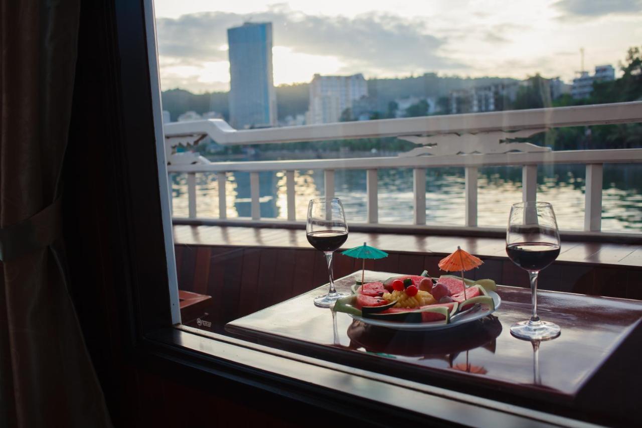 מלון הלונג Viola Cruise Halong Bay מראה חיצוני תמונה